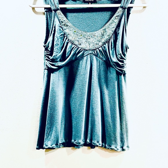 Sweet Blue SS Top with Sequins on top ELNC - Picture 3 of 3